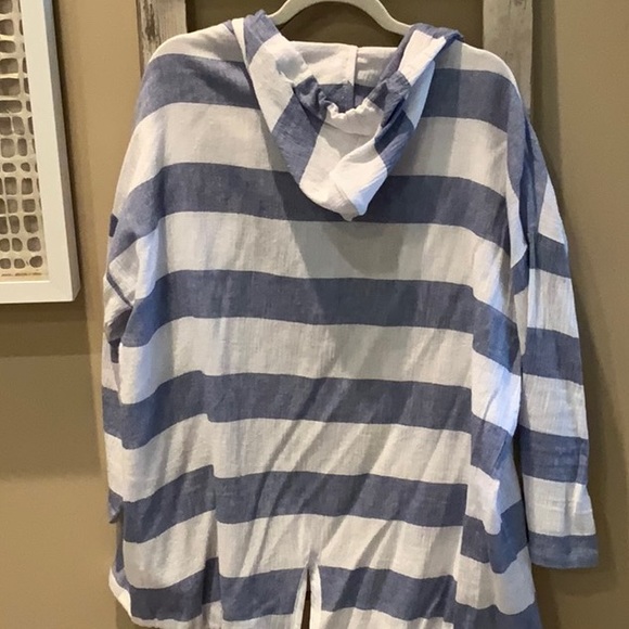 Charlie B Lightweight Jacket - Picture 4 of 5